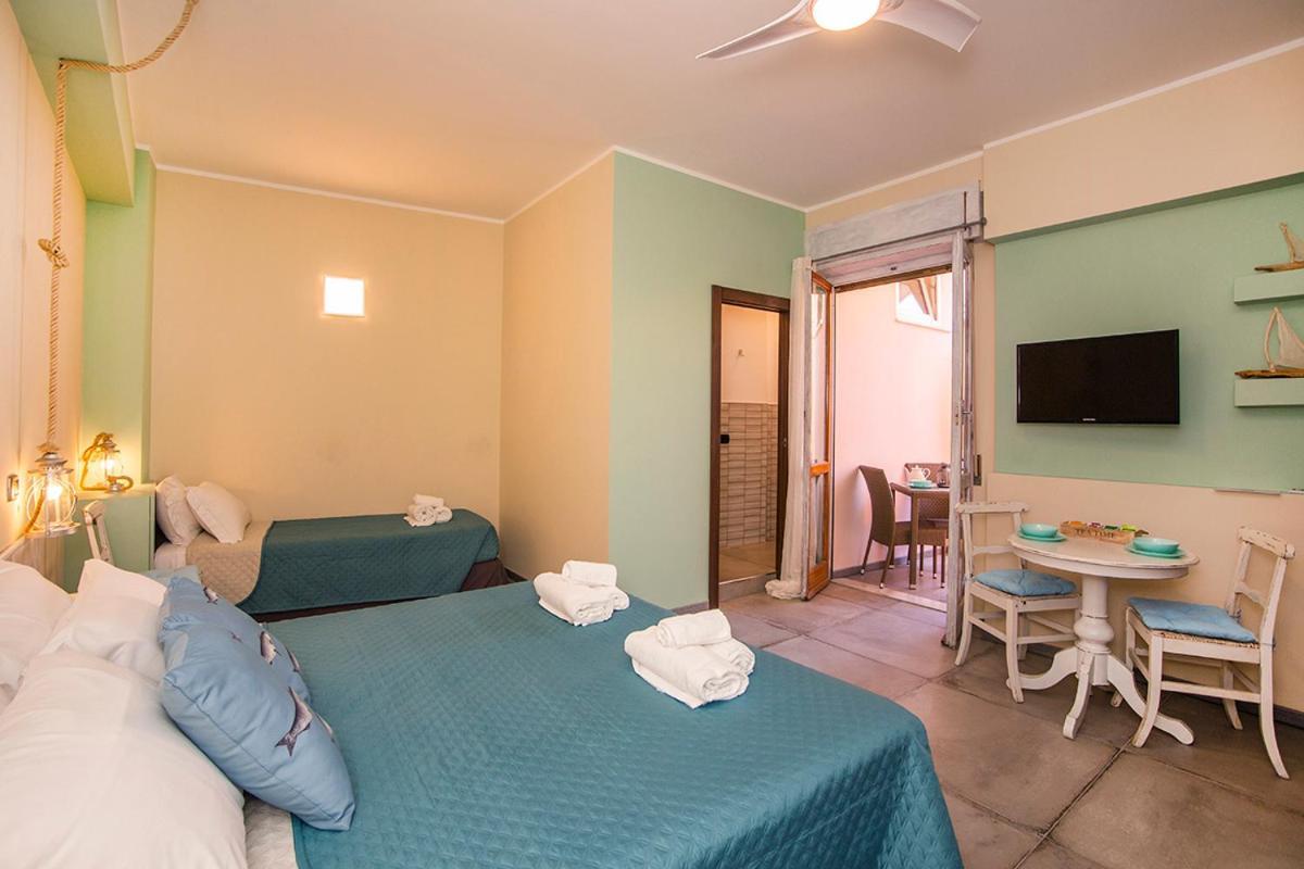 Hotel L'Antico Borgo Elena Noli Extérieur photo