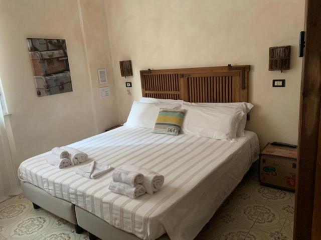 Hotel L'Antico Borgo Elena Noli Extérieur photo
